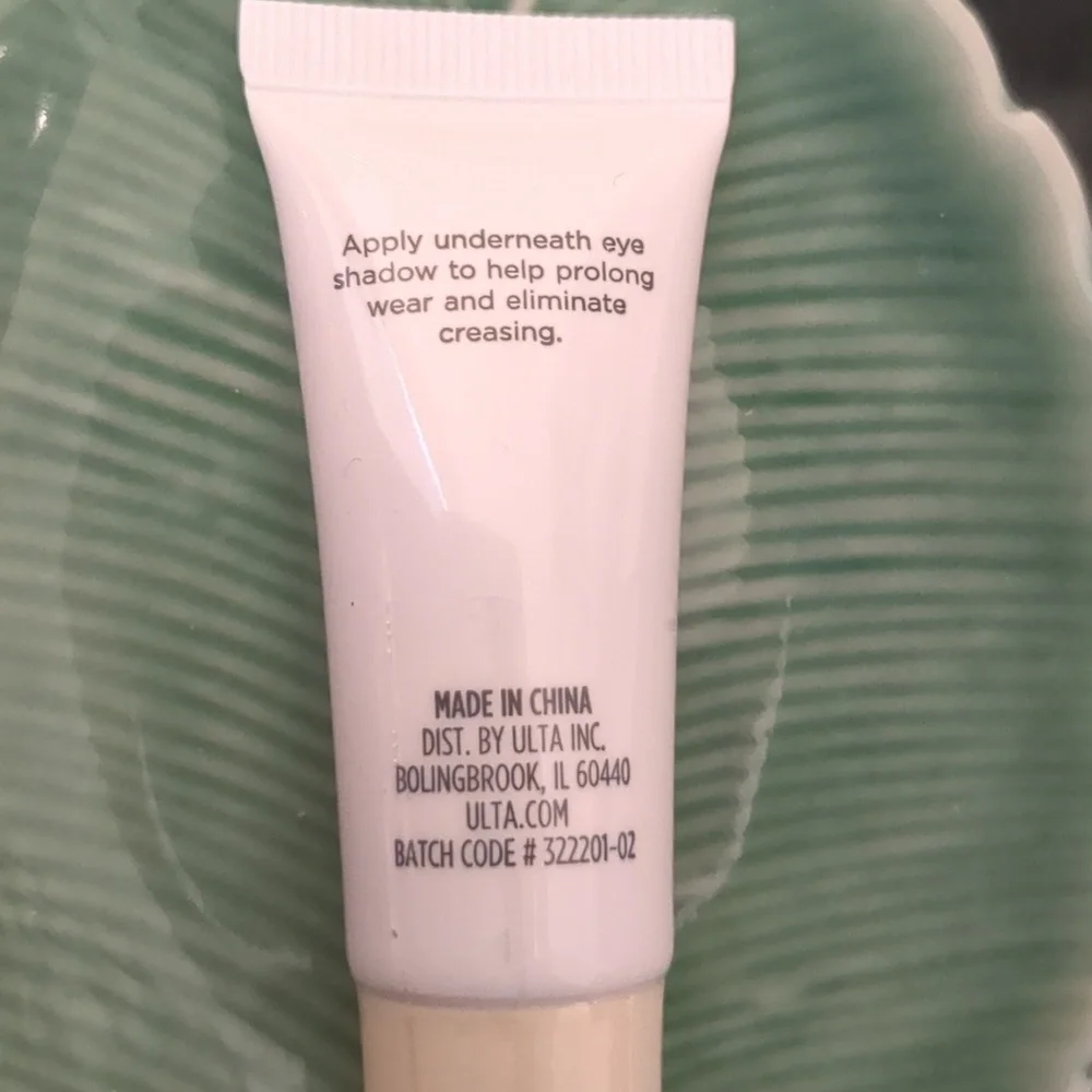 Tinted Eye Primer